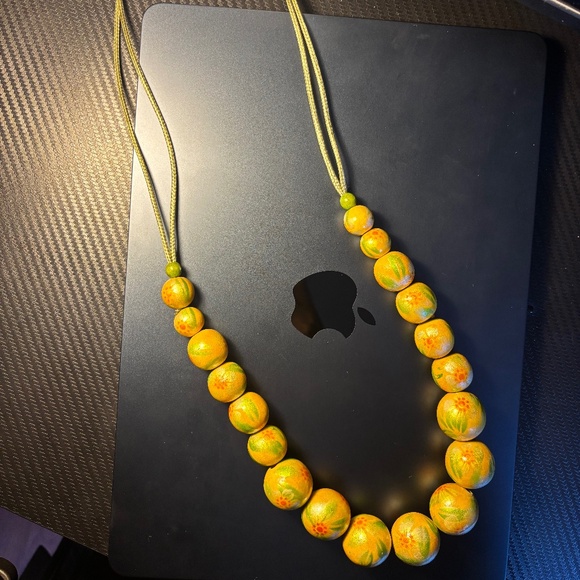 Filipino Floral Bead Necklace - Picture 4 of 4